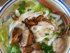 -潮界(LU·ONE凯德晶萃广场店)