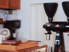 -Line 咖啡(石厦花园店)