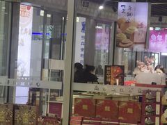 -唐饼家(虹桥高铁站店)