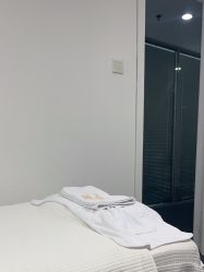 -凡碧诗毛孔清洁收细