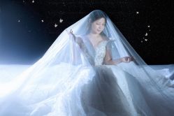 -雪中彩影婚纱摄影·微光艺术中心