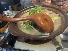 -川流不息·地道川菜·小龙虾(新松江路店)