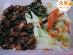卤肉饭-永和大王(中关二店)