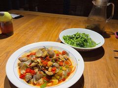 -头上红煨盐鸡·非遗院子餐厅