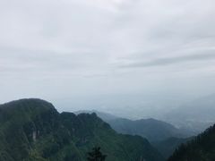 -峨嵋山金顶
