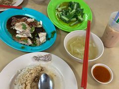 -伍秀泽海南鸡饭茶室