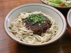 牛肉杂酱面-玉滋補