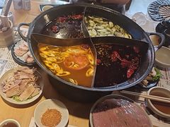 -白乐天毛肚火锅馆(南滨路店)
