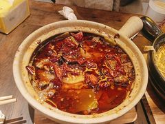 -有红鸡毛店·砂锅菜(抚琴夜市店)