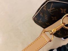 -LV路易威登(贵和购物中心店)
