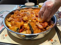 -黄记煌三汁焖锅(新佳丽江汉路店)