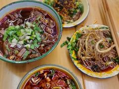 -拈签一笑黄牛肉辣卤串串