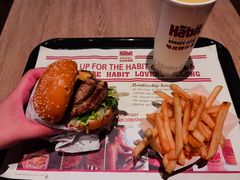 -The Habit Burger Grill 哈比特汉堡(复兴soho店)