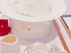 -燕庭·纯燕窝·甜品下午茶(南京西路店)