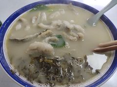 招牌黄鱼面-明呈黄鱼面馆(斜土路店)