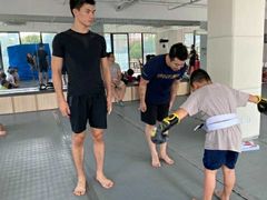 -EFL巴西柔术·综合格斗·泰拳·少儿体能训练(虹桥德必馆)