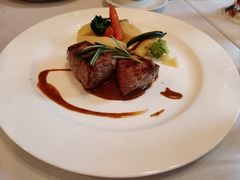 -塞纳河法国餐厅(意式风情街店)