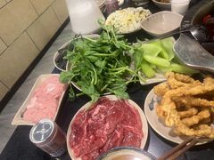 -洞亭火锅(防空洞总店)