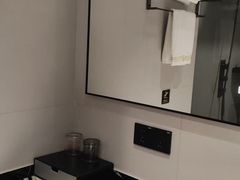 -万泊酒店(长沙五一广场国金中心店)