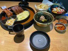 -肥肥虾庄·金牌油焖大虾(杨园滨江时代walk店)
