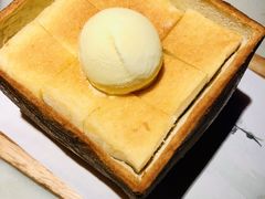 面包诱惑-绿茶餐厅(光谷世界城步行街店)