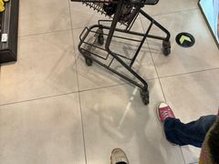 -盒马鲜生(红莲店)