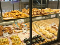 -顶东面包花园·生日蛋糕(世博店)