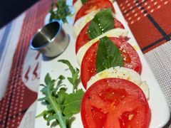 新鲜水牛芝士配番茄-Primo·丽莫意大利窑烤披萨