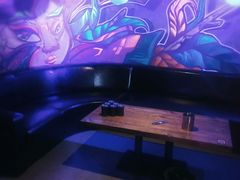 -UP嘻哈酒吧(粉巢店)