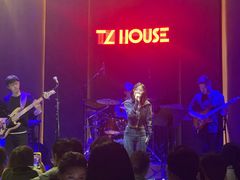 -TZ House音乐现场(来福士中心店)
