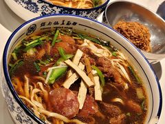 -镇南锅盖面馆(解放路店)