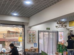 大堂-八两八金·莱芜特色炒鸡(市南漳浦路店)