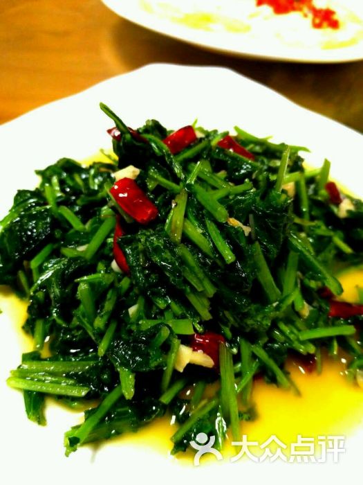 清炒萝卜菜