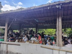 -满記土窑烧鷄波浪山莊