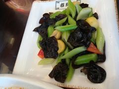 芹菜百合-津菜宋记老房子(鼓楼店)