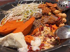 -四小区火锅·巷子里的重庆火锅(花照壁店)