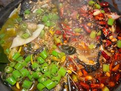 -鸣记脆皮烤鱼·海鲜烤鱼(三八广场店)