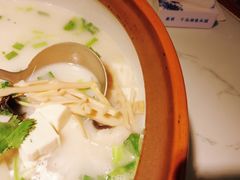 姜君千岛湖鱼头-姜君·千岛湖鱼头馆(浦东大道店)