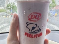 草莓希腊酸奶口味奶昔-DQ·蛋糕·冰淇淋(印象城店)