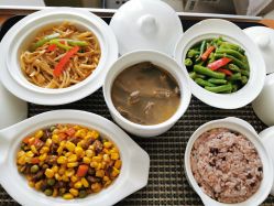 -美满国际月子中心(合生汇店)
