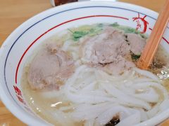 -小椒羊.羊肉粉 龙虾 羊肉串(新地旗舰店)