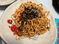 -老牌坊云南鱼豆花火锅(哈西万达店)