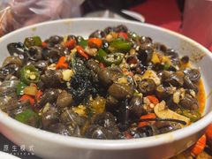-龙巢盱眙龙虾·牛蛙·烧烤宵夜(八卦岭店)