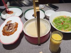 -秀儿四九城·新京菜(亚运村鸟巢店)