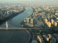 -广州塔卢特斯法国旋转餐厅