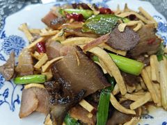 -记忆湘菜馆(芙蓉镇店)
