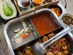 一锅三吃·干锅·螺蛳粉火锅-鸡遇虾煲干锅火锅(小寨金莎店)