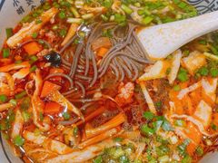 -陇上秦轩西安biangbiang面(EFC欧美金融商业城店)