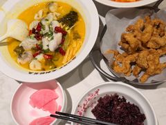 -渝是乎酸菜鱼(龙旗购物中心店)