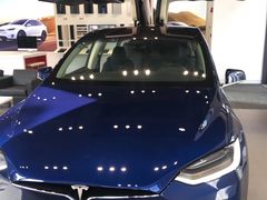 -TESLA 特斯拉(上海太古汇体验店)